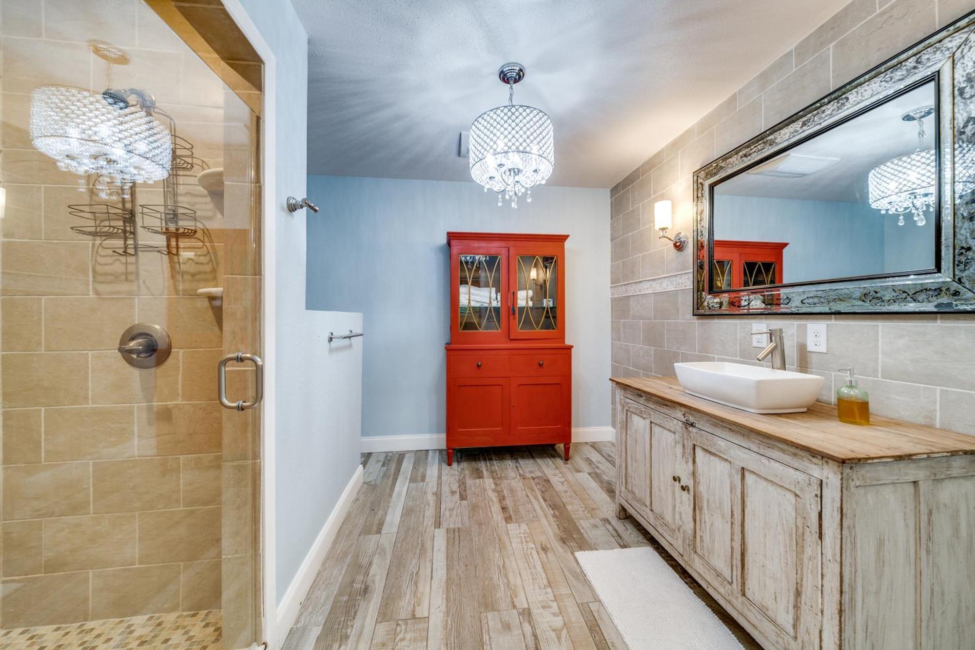 Charming Pet Friendly 4 Bdrm Home Mins To Main St And Wineries Фредеріксбург Екстер'єр фото